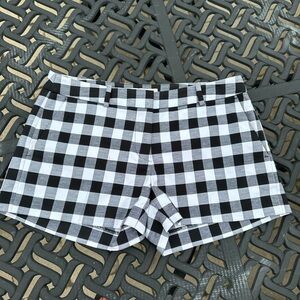 Michael Kors plaid perfect shorts size 2 New whitout tags